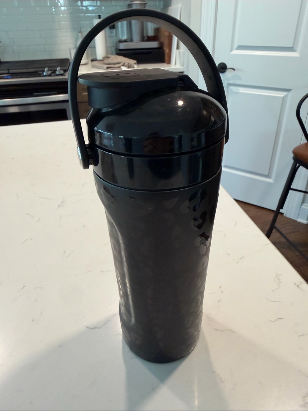 BrüMate MultiShaker Blender Shaker Bottle- Onyx Leopard